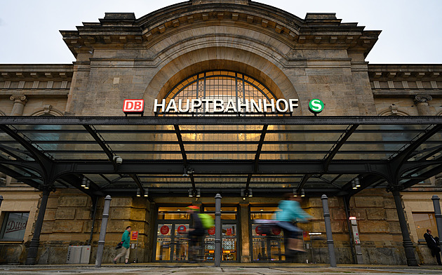 Dva Syřané přepadli a znásilnili u hlavního nádraží v Drážďanech mladého Čecha