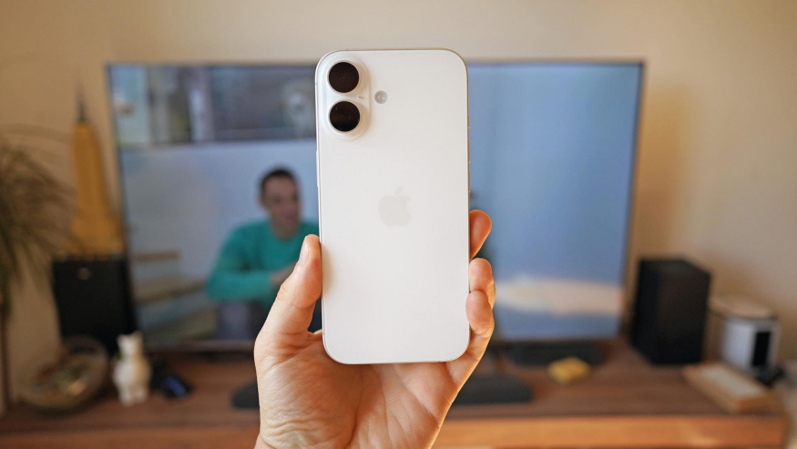 Recenze iPhone 17: těžko budete hledat kompromisy