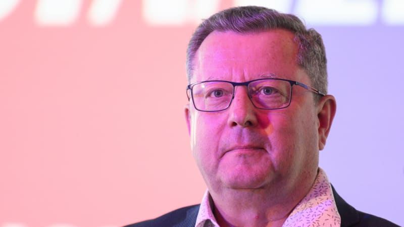 Turka v Bruselu nahradí bývalý ministr Staněk. Šlachta místo v Evropském parlamentu odmítl