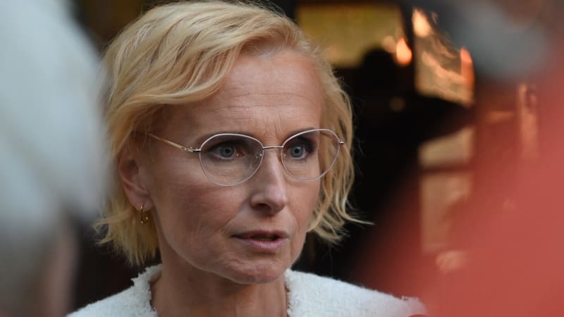 Stačilo! nemá finanční problémy a dluhy splatíme, ujistila Konečná. Babišovi popřála štěstí