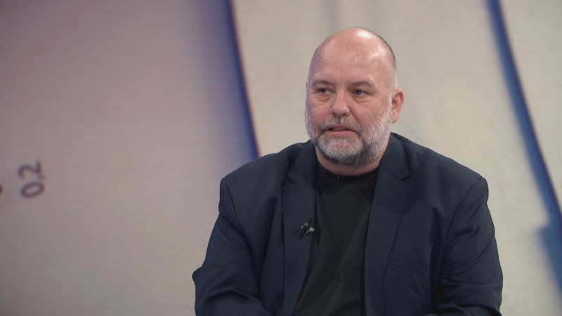 Prezident by se kvůli Turkovi postavil na zadní, míní Jelínek. Popsal klíčové spojení s Babišem