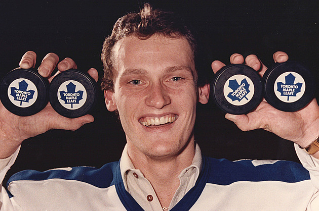 První Češi v NHL: Hraj naplno, pař naplno. Jak dobrodruh Fryčer válčil s trenérem