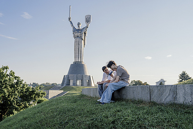 Do Evropy dorazila vlna ukrajinských kluků. V Česku nejspíš končí u pásu