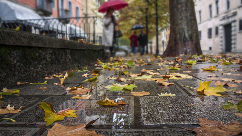 Slunečné počasí končí a přichází déšť: MAPA ukazuje, kde naprší nejvíc. Může se objevit i sníh