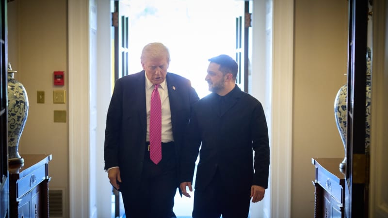 Ukrajina má obětovat část území i zbraně. USA tlačí na Kyjev, aby kývl na nový plán