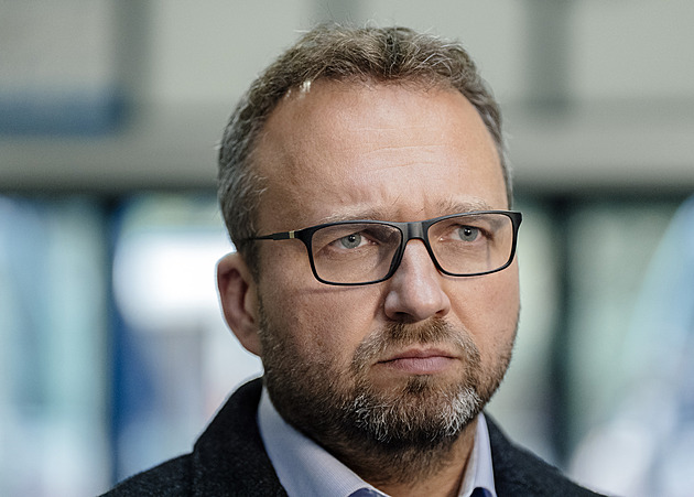 Končící vláda pošle znovu rozpočet poslancům, když bude ve funkci 17. prosince