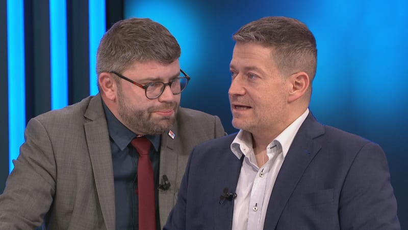 Že si Turka lidé zvolili? To Hitlera taky, prohlásil Jakob. Nacher ostře reagoval