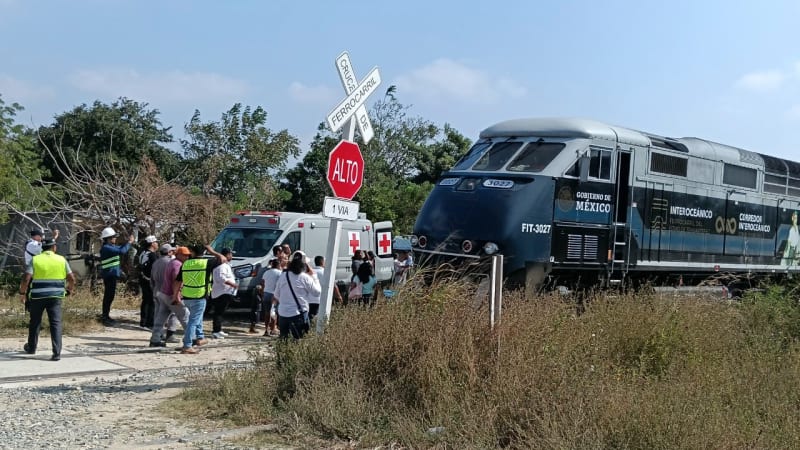 Tragická nehoda v Mexiku: Vykolejení vlaku stálo život 13 lidí, stovka se zranila