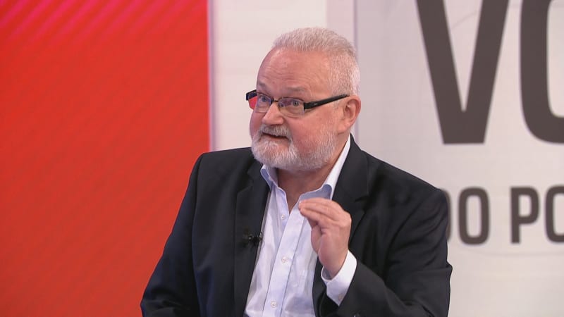 Schmarcz: Macinka kromě Pavla ponížil i Babiše. Jiný premiér by ho dávno vyhodil