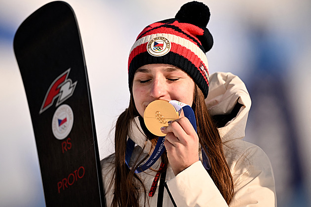 Furt chci víc! Snowboardistka Maděrová je Královnou bílé stopy, sesadila Ledeckou