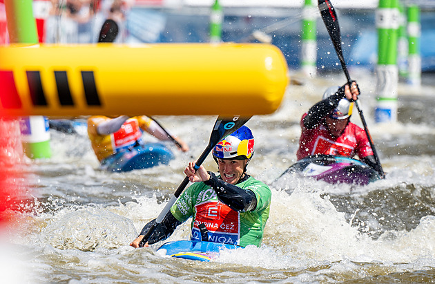 Slalomáři postoupili v plném počtu do vyřazovacích jízd kayakcrossu na SP