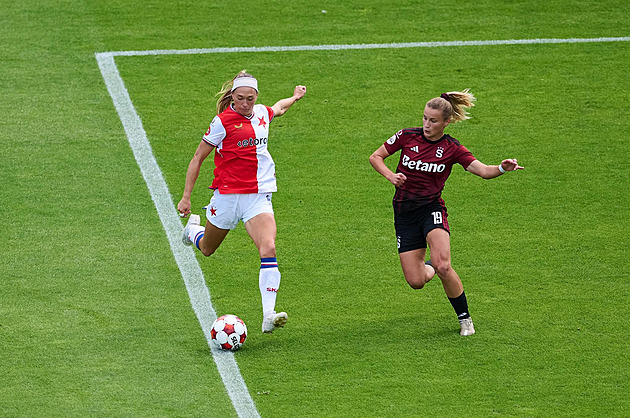 Derby žen ovládla Slavia. Na Letné porazila Spartu, k vidění byl kuriózní gól
