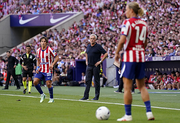 Atlético vrací úder. Na Mourinhovu kritiku rozhodčích poslalo ironickou odpověď