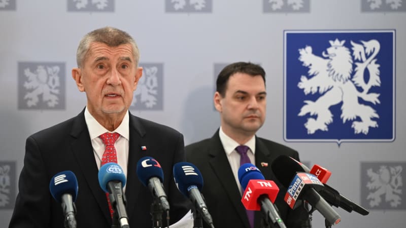 Babiš: Lidi mi píší, ať Motoristům vezmu ministerstvo. Sosající zelená mafie, reaguje Macinka