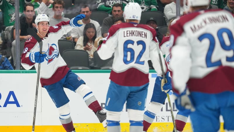 Češi řádili v NHL. Skvělý Nečas zařídil výhru Colorada, Klapka kromě gólu stihl i bitku