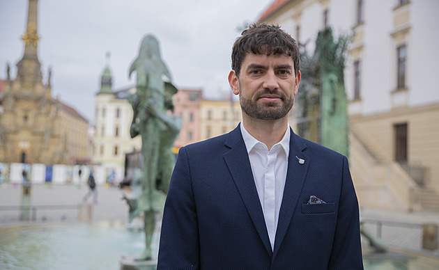 Nebudeme zavření v kancelářích. Budoucí primátor Zelenka chce otevřenou radnici