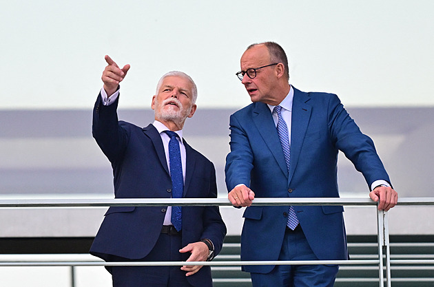 Zastavení pomoci Ukrajině by Rusko ještě více povzbudilo, řekl v Berlíně Pavel