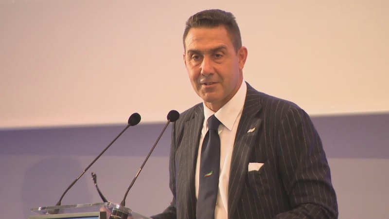 Italský europoslanec Vannacci: Válka Evropu ničí. Migrace? Vezměme osud do svých rukou